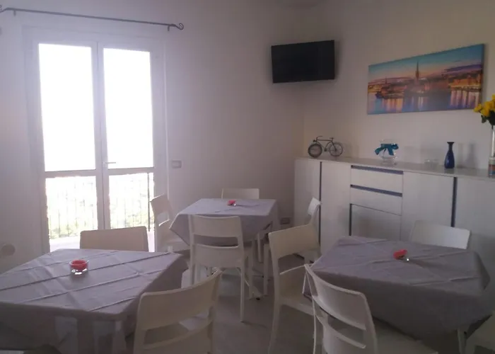 Tra Cielo E Mare Pietra Ligure