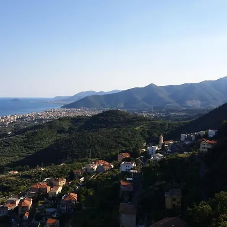 Oda ve Kahvaltı Tra Cielo E Mare 3*