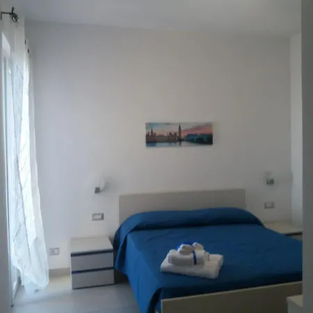 Oda ve Kahvaltı Tra Cielo E Mare Pietra Ligure