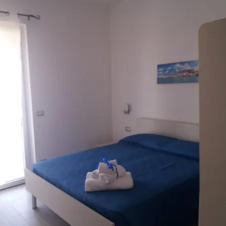 Oda ve Kahvaltı Tra Cielo E Mare 4*