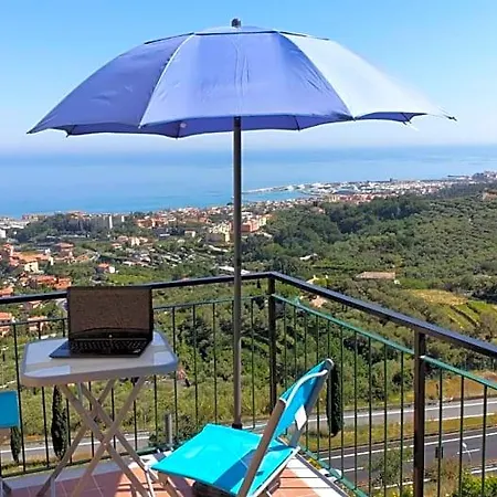 Tra Cielo E Mare 4* Pietra Ligure
