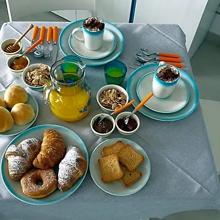 Couette-café Tra Cielo E Mare 4*