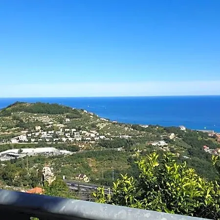Tra Cielo E Mare 4* Pietra Ligure
