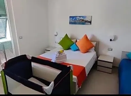 Couette-café Tra Cielo E Mare 4*
